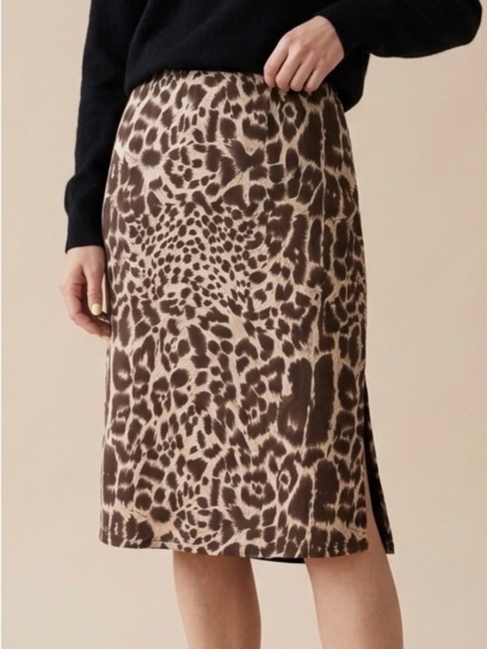 GUESS COLLECTION Vintage Silk Leopard Print Midi Skirt
